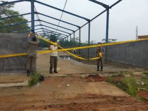 Labrak Aturan, 3X Disegel, PT. Indo Pasific Agung di Citeras Kini Dipasang Garis Pol PP Line