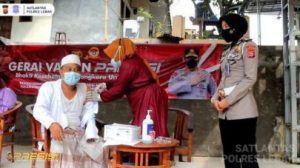 Sat Lantas dan Sidokes Polres Lebak adakan Vaksinasi di Ponpes Mabdaul Hidayah Rangkasbitung