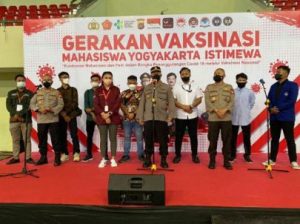 Aliansi Mahasiswa Lakukan Vaksinasi Ramah Disabilitas di Gor UNY