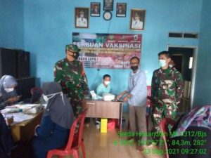 Serbuan Vaksinasi Covid-19 Koramil 0312/Bjs Digelar Untuk Warga Desa Lebakkeusik dan Labanjaya