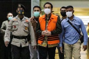 Jadi Tersangka Dugaan TPK, Wakil Ketua DPR RI AZ Dijemput Kemudian Ditahan KPK