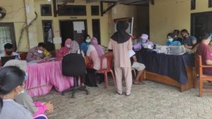 Jelang Pilkades 2021, Polsek Malingping Rutin Gelar Vaksinasi Massal