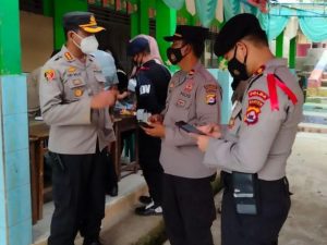 Ditresnarkoba Polda Banten Tinjau Pelaksanaan Perhitungan Suara Di TPS Kecamatan Picung
