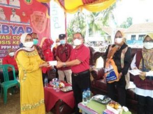 Pemkab Pandeglang Berikan Bantuan Kepada Korban Banjir Bandang di Desa Rocek Kec Cimanuk