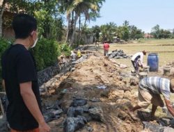 Menyikapi Pembangunan Drainase yang terkesan Kurang Pengawasan, Ketua BPD Cilangkahan Angkat Bicara