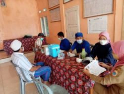 Mudahkan Pelayanan, Polsek Malingping Polres Lebak Gelar Vaksinasi di Desa