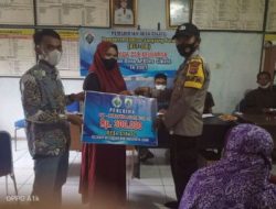 Bhabinkamtibmas Polsek Cijaku Polres Lebak Lakukan Pengamanan Dan Monitoring Pembagian BLT-DD Desa Cikate