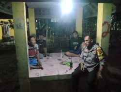 Giat Ngawangkong Bhabinkamtibmas di Pos Ronda Desa Kalijaya Kecamatan Telagasari