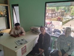 Sambang ke kantor desa sekaligus memberikan himbauan dan pesan kamtibmas