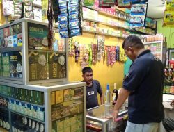 Reskrim Laksanakan KRYD Miras Malam Hari Sasaran Toko Jamu