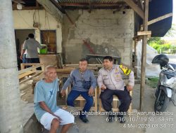 Sambangi Warga di Desa Warung Bambu Karawang