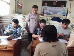 Bhabinkamtibmas Polsek Cihideung Polres Tasik Kota Polda Jabar, Monitoring Pendistribusian Bantuan Pangan Beras Bulog