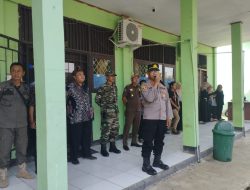 Kapolsek Pakisjaya Iptu H Sunaryo Memberikan himbauwan Binluh Kepada Siswa/i SMKN 1 Pakisjaya mengenai kelulusan