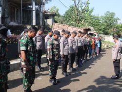 Kesiapan Personil TNI-Polri Bersih Bersih Rumah Dokter Iwayan