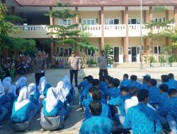 Kapolsek Tempuran Turun Langsung Pantau Kelulusan Siswa SMA/SMK