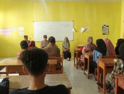 Kapolsek Tempuran Melaksanakan Jum’at Curhat di SMK TKM Tempuran Kecamatan Tempuran