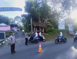 Polsek Cineam Polres Tasik Kota Polda Jabar melaksanakan pelayanan masyarakat dengan kegiatan Gatur lali