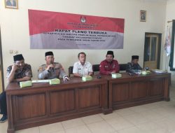 Polsek Cineam Polres Tasik Kota Polda Jabar, Kapolsek Cineam menghadiri undangan rapat pleno terbuka rekapitulasi daftar pemilih hasil perbaikan DPS pemilu 2024 tingkat kec Cineam