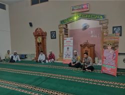 Bhabinkamtibmas Polsek Cihideung Polres Tasik Kota Polda Jabar, Bersama Polisi RW melaksanakan pembinaan serta penyampaian himbauan dan pesan kamtibmas