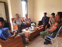 Kapolsek Sukaresik Polres Tasik Kota Hadiri Giat Monev Tahap I Desa Cipondok