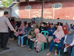 Polsek Cibeureum Polres Tasik Kota Polda Jabar, Bersinergi dengan Babinsa Pantau Penyaluran BPNT di Kelurahan Kotabaru