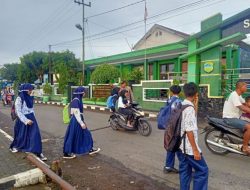 Personel Polsek Karangjaya Polres Tasik Kota, Rutin Lakukan Strong Point Pagi