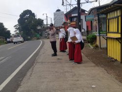Strong Point Pagi Polsek Kadipaten Polres Tasik Kota, Pengaturan dan Bantu Penyebrangan Anak Sekolah