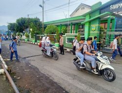 Personel Polsek Karangjaya Polres Tasik Kota, Melaksanakan Strong Point Pagi