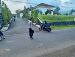 Polsek Gunungtanjung Polres Tasik Kota Polda Jabar Anggota Polsek Gunungtanjung melaksanakan giat gatur lalin pagi (strong point pagi) dijalan raya gunungtanjung tepatnya pertigaan arah masuk menuju lokasi SMK Alhasanah