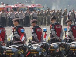 Ribuan Personel Gabungan Kawal Pendaftaran Bacapres-cawapres di KPU RI