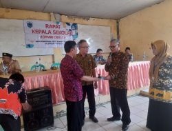 Sertijab Kormin/Korwil Disdikpora Kec Cigeulis Berjalan Penuh Haru
