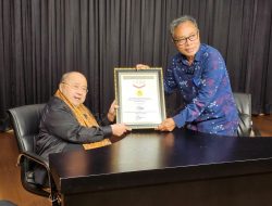 Kegiatan HUT ke-7, SMSI Memperoleh Penghargaan MURI