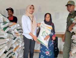 Pemdes Kutamekar salurkan beras CBP kepada 535 KPM berjalan lancar sesuai BNBA