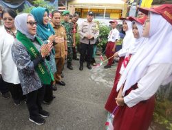Menteri PPPA Apresiasi Kampung Tematik Pendora dan Jimpitan di Kota Tangerang