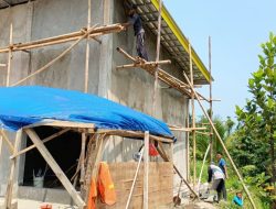 Revitalisasi SMKN 1 Panggarangan, Pekerja Tidak Memakai Safety