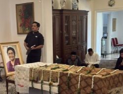 Innalillahi, Karlinah Djaja Atmadja, Istri Wapres ke-4 Umar Wirahadikusumah, Tutup Usia