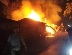 Gerak Cepat Polsek Cikande dan Damkar Padamkan Kebakaran di Kibin, Korsleting Diduga Picu Kebakaran