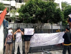 KOMPAS-R Demo Kementerian PU Ditjen SDA dan Rencanakan Gelar Aksi Jilid II Jika Kementerian PU Tidak Tindak Tegas Waskita Karya dan BBWSC3 Banten