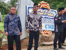 Kepala Desa Cemplang Apresiasi Pembangunan Rumah dan Kantor Bhabin di Perumahan Grand Citeras