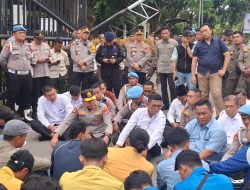 Kapolda Banten Turun Langsung Amankan Aksi BEM Se-Provinsi Banten di KP3B, Situasi Berlangsung Aman dan Kondusif