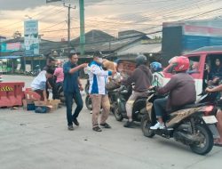 Persatuan Wartawan Indonesia (PWI) kabupaten Serang berbagi takjil