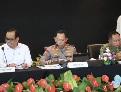 Menko PMK, Kapolri dan Panglima TNI Tinjau Arus Mudik di Pelabuhan Merak, Kapolres Cilegon Dampingi Kunjungan Kerja Nasional