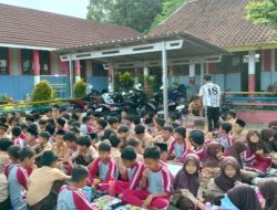 Kepala SDN 1 Ciburuy Gelar Makan Bersama, Terapkan 7 Kebiasaan Anak Indonesia Hebat