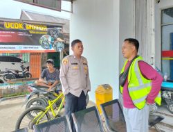 Bhabinkamtibmas Polsek Bojongmanik Rutin Sambang Desa Binaan, Dalam Menjalin Kedekatan Dengan Warga