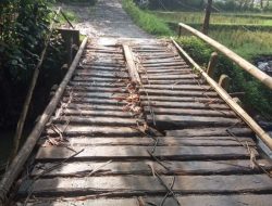 Jembatan Penghubung Desa Sangiang–Malingping Utara Rusak Parah, Warga Tuntut Perhatian