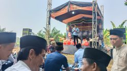 Kepala Desa Cilayang dan Perades Hadiri Giat Ngembang Haol di TPU Ciiyul