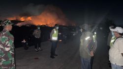 Kebakaran TPA Jatiwaringin, Upaya Pemadaman dan Evakuasi Terus Dilakukan