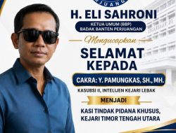 H. Eli Sahroni Ucapkan Selamat Kepada Cakra Y. Pamungkas Atas Jabatan Baru Kasi Pidsus Kejari Timor Tengah Utara