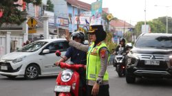 Wujudkan Pelayanan Prima, Kapolres Lebak Turun Langsung Atur Lalu Lintas