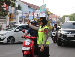 Wujudkan Pelayanan Prima, Kapolres Lebak Turun Langsung Atur Lalu Lintas